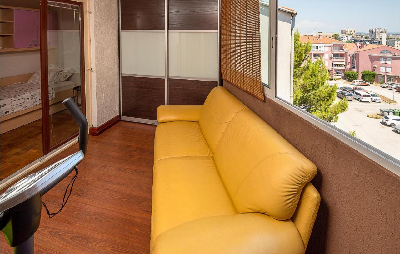 Apartma Stunning In With Kitchen Pula