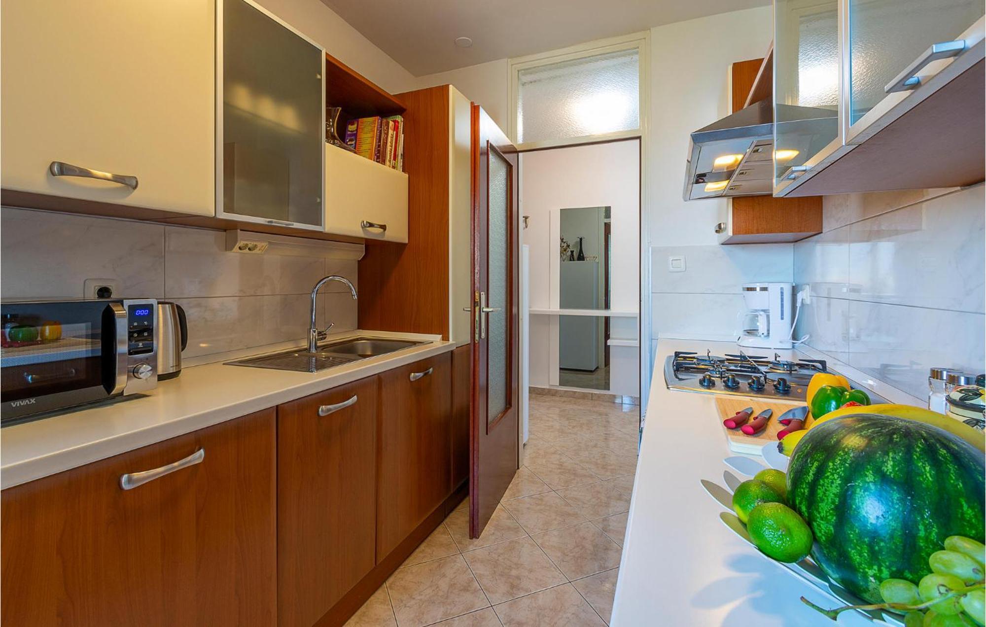 Apartma Stunning In With Kitchen *